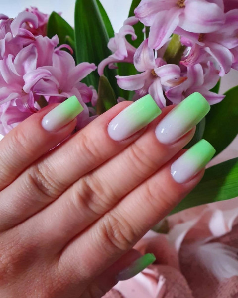 Paznokcie Spring nails