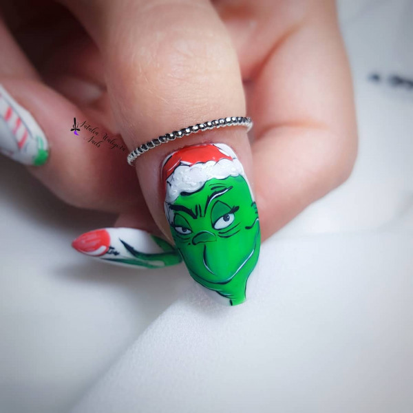 Paznokcie Grinch