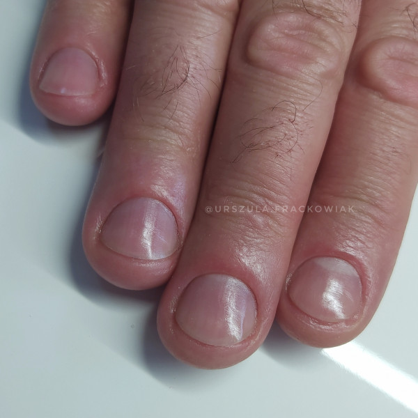 Męski manicure