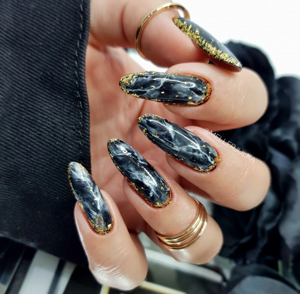 Glamour Nails