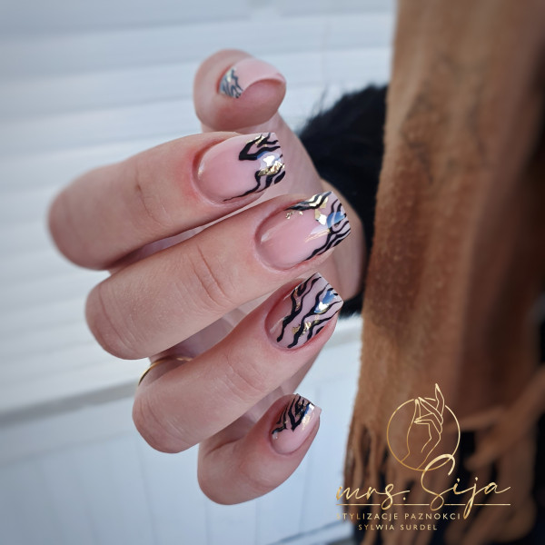 Paznokcie Zebra