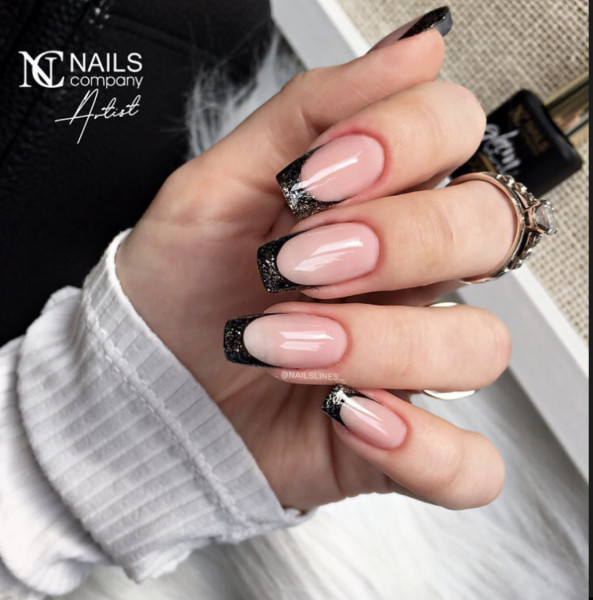 Paznokcie French nails