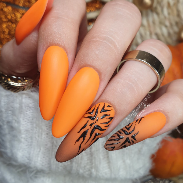 Paznokcie Pomarańczowe paznokcie animal ombre