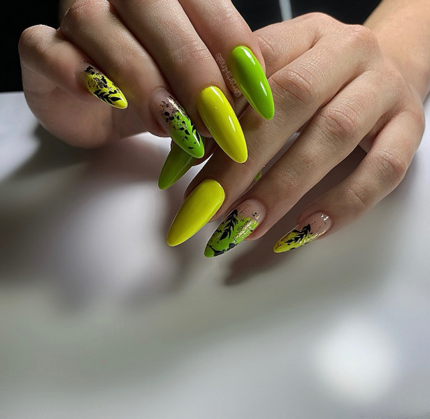 Paznokcie Zielono żółte - neonowe paznokcie