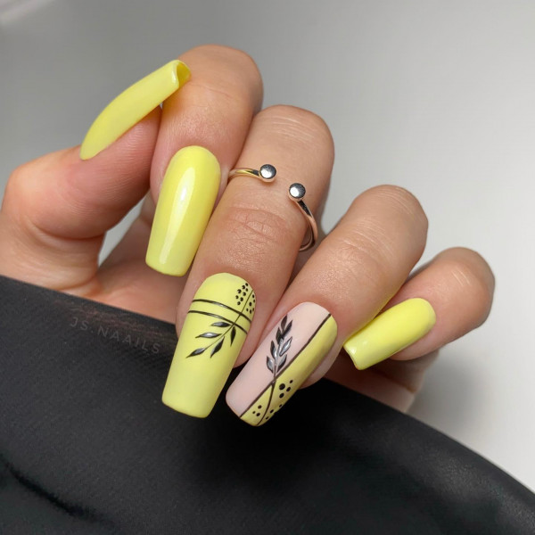 Yellow pastel